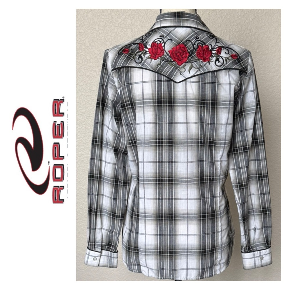 Roper Women’s Embroidered Plaid Long Sleeve Snap Western Shirt